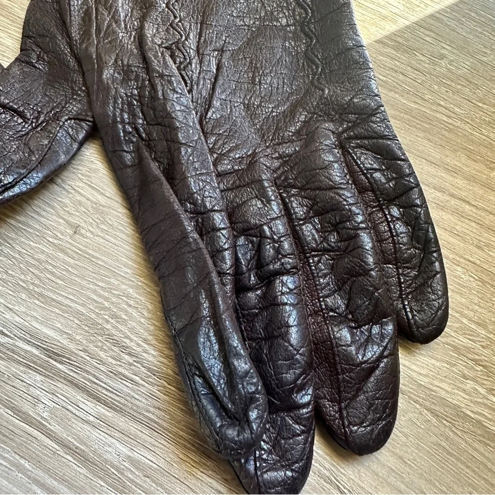 Vintage Clasiques Elegant Brown Leather Gloves